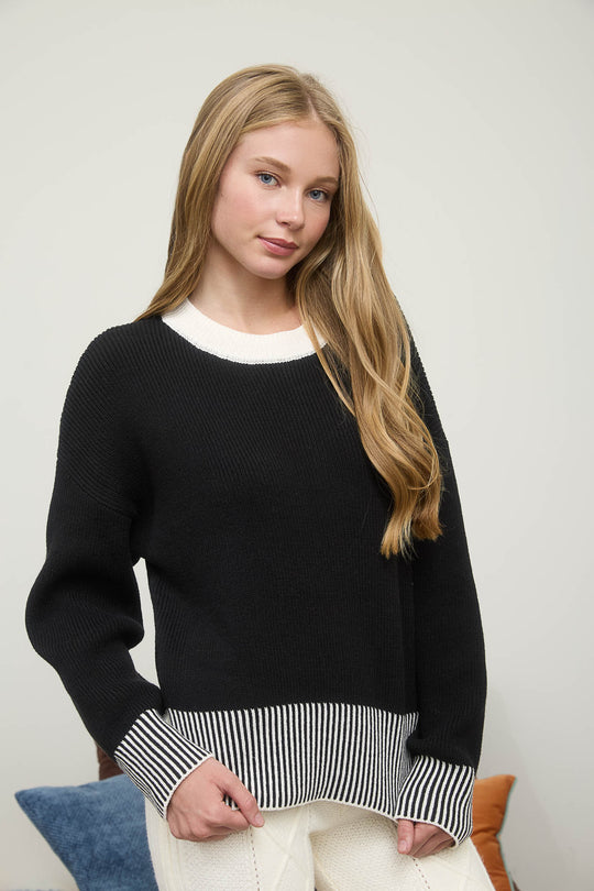 Darling Contrast Stripe Hem Long Sleeve Top