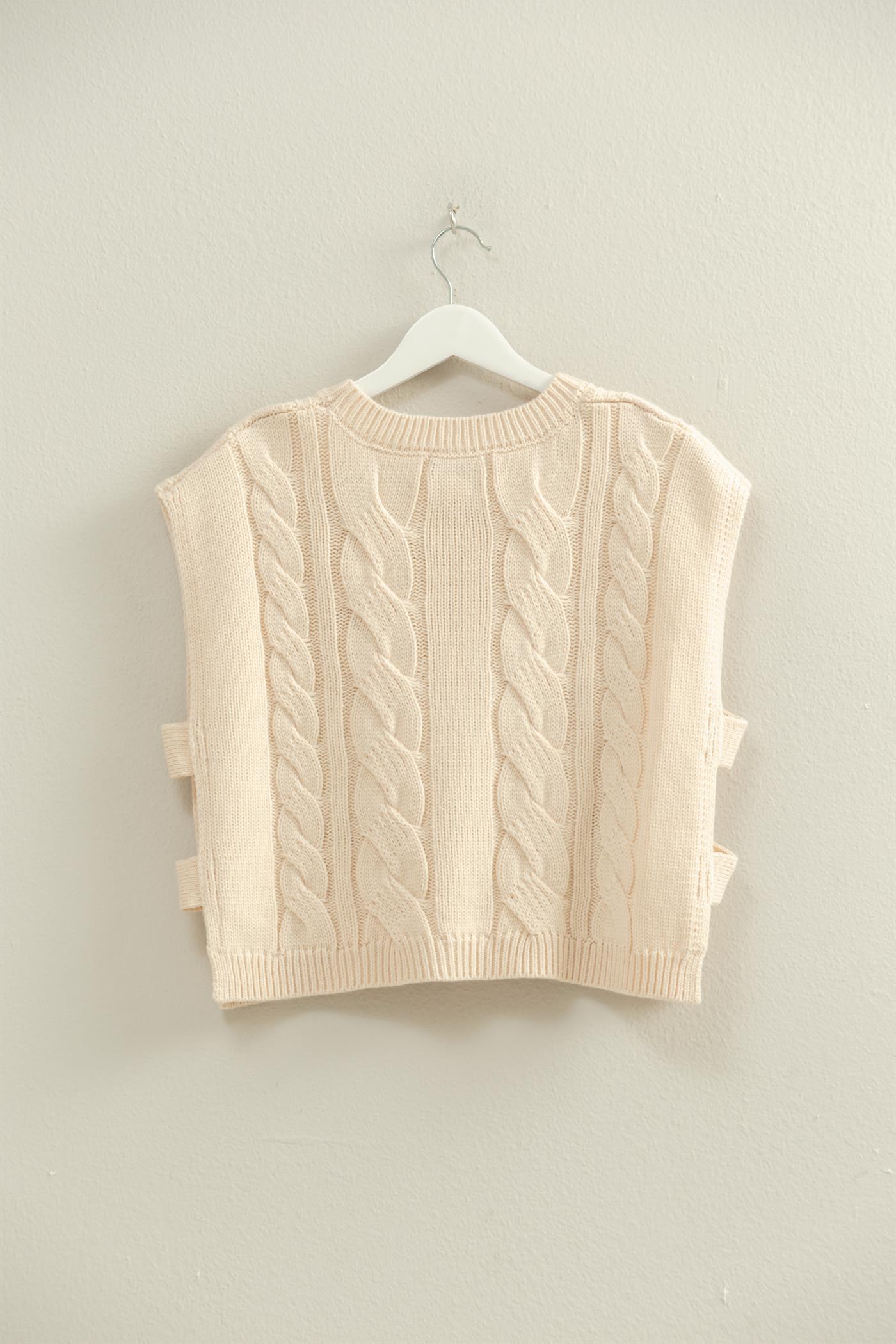 The Piper Cable Knit Sleeveless Sweater Vest Cream