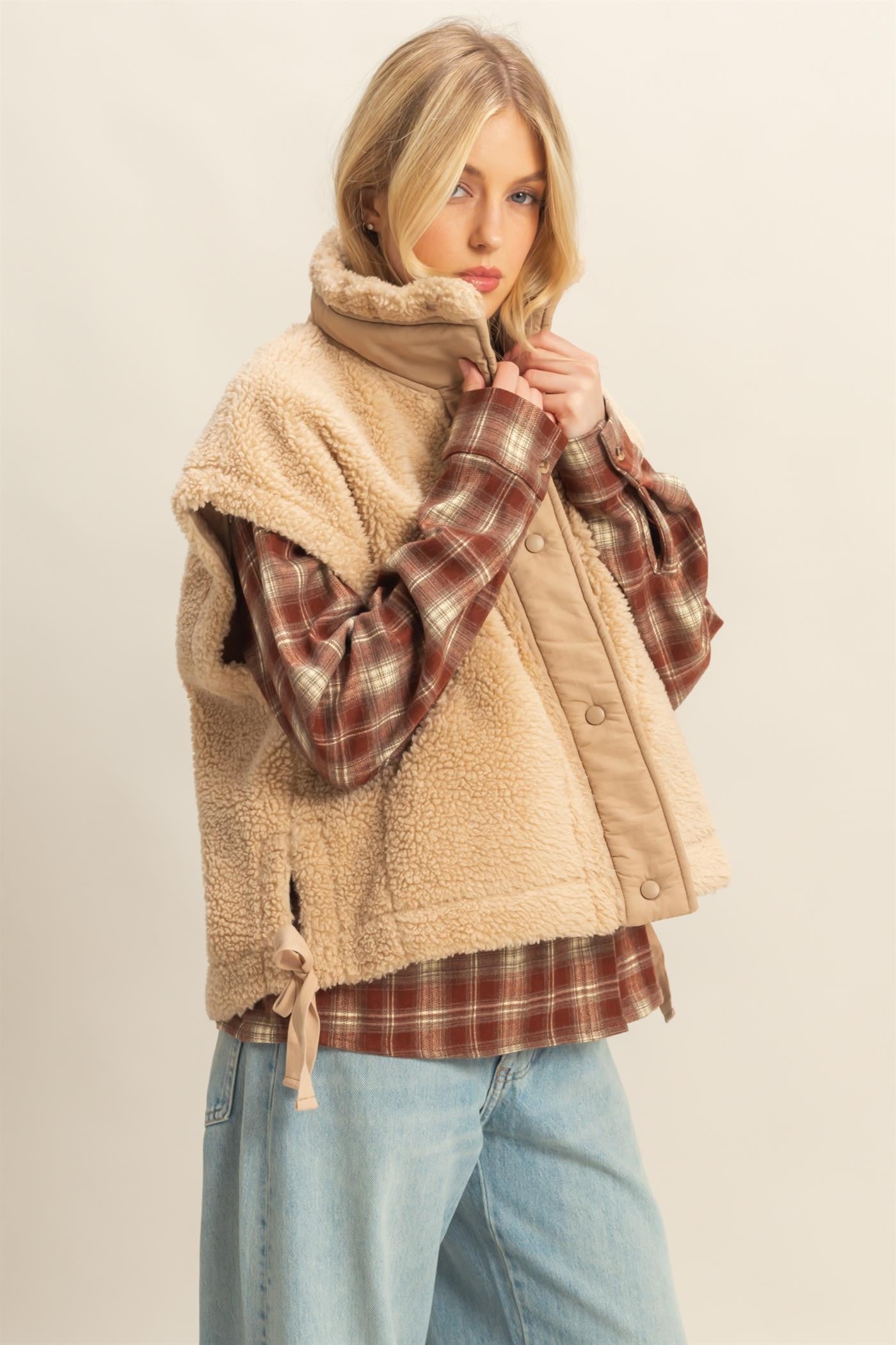 The Harper Cozy Sherpa Vest Beige