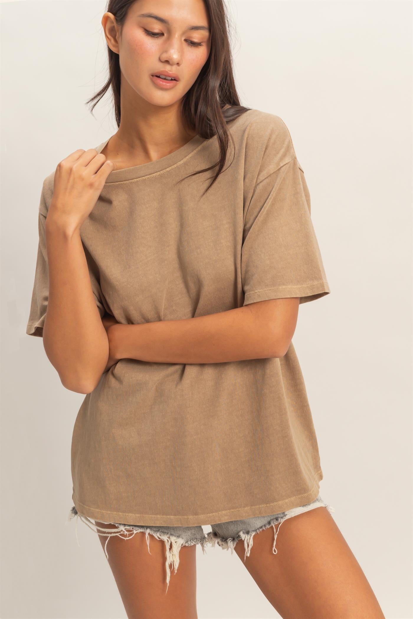 The Everly Tee in Mocha
